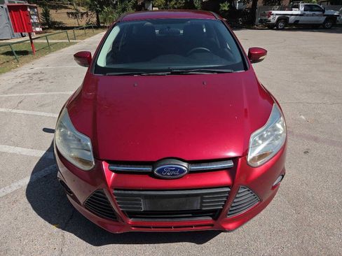 Used 2013 Ford Focus SE w/ SE Winter Pkg FWD image 9
