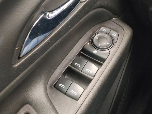 Used 2021 Chevrolet Equinox LT FWD image 27