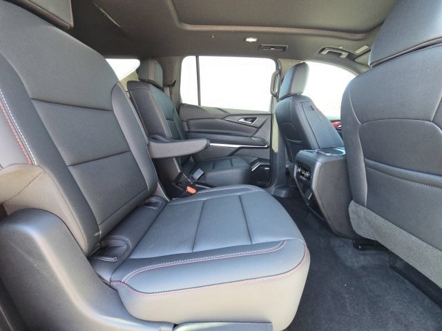 Used 2026 Chevrolet Traverse Z71 w/ Enhanced Driving Package AWD/4WD image 15