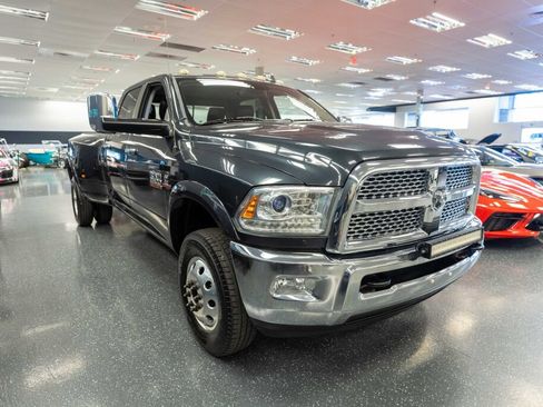 Used 2015 RAM 3500 Laramie image 3