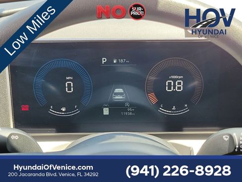 Used 2025 Hyundai Tucson SEL AWD/4WD image 29