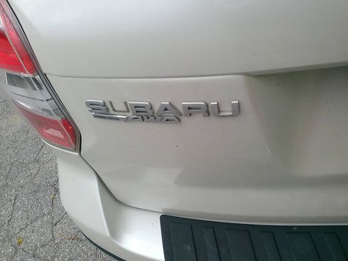 Used 2014 Subaru Forester 2.5i Limited AWD/4WD image 11