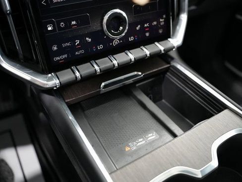 Used 2024 GMC Acadia Denali image 30