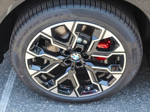 Used 2025 BMW X3 xDrive30i w/ M Sport Package image 8