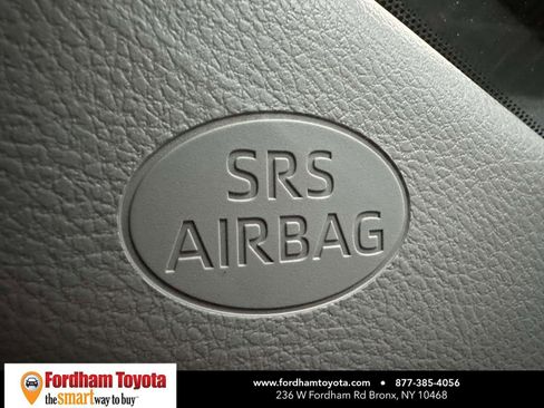 Used 2023 Toyota Camry SE AWD/4WD image 31