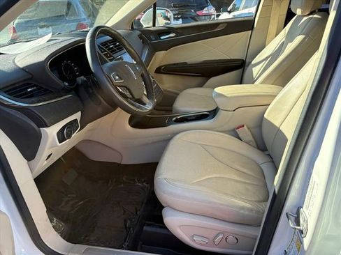 Used 2017 Lincoln MKC Reserve w/ Lincoln MKC Climate Package image 15