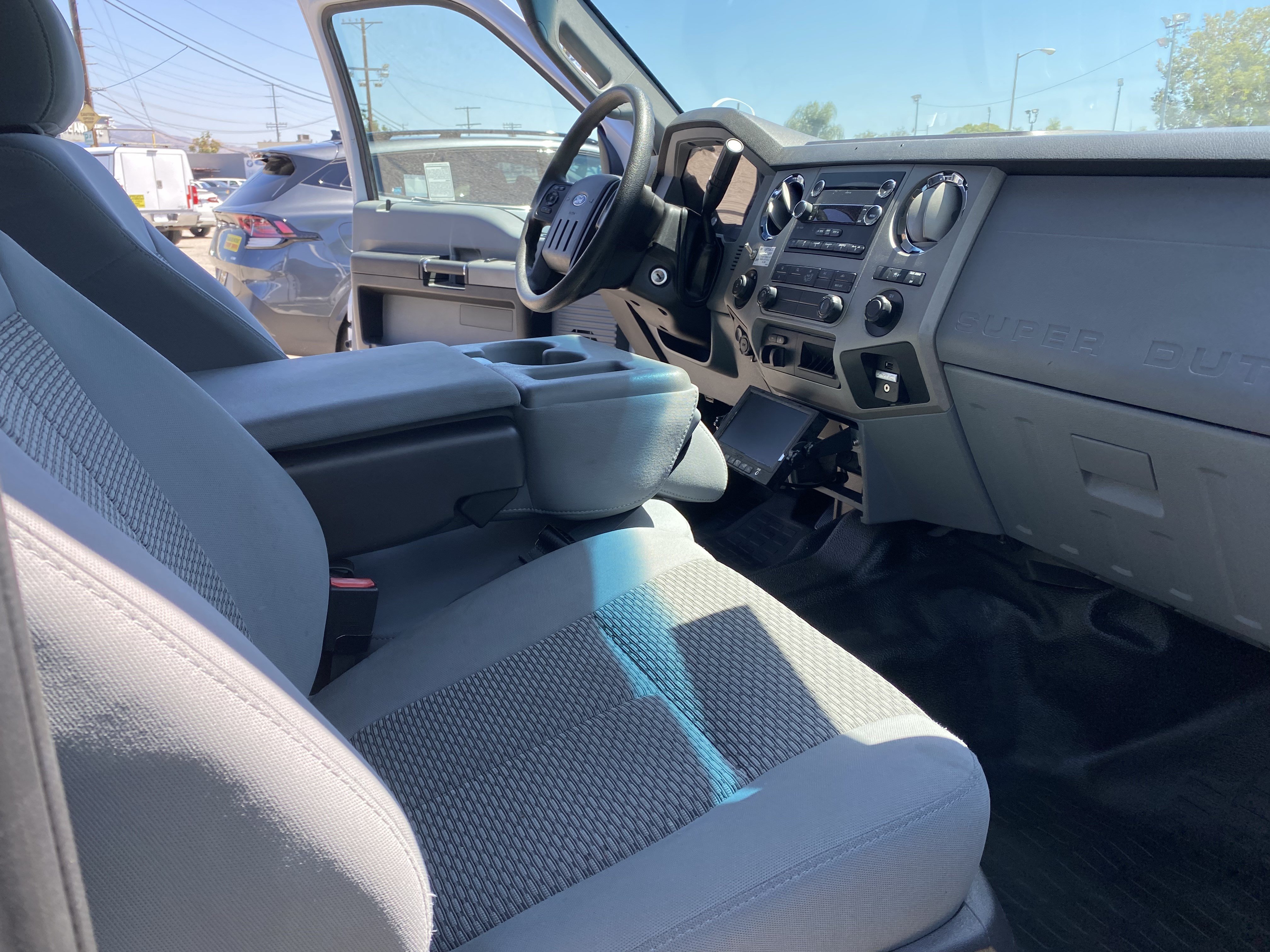 Used 2016 Ford F350 XLT w/ XLT Interior Package RWD image 19
