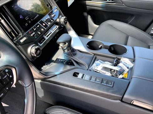 New 2026 Lexus LX 600 4WD w/ Luxury Package image 7