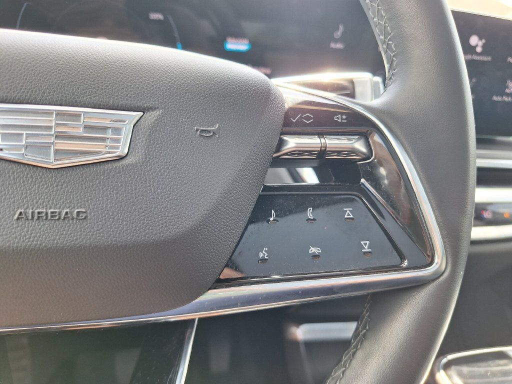 Certified 2024 Cadillac Lyriq Tech w/ Driver Assist Package AWD/4WD image 18