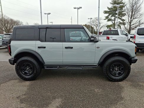 Used 2024 Ford Bronco Wildtrak image 12