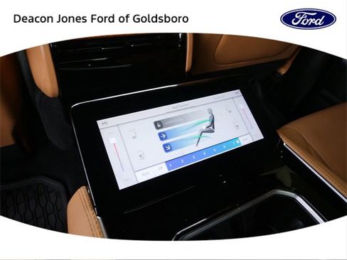 Used 2022 Jeep Grand Wagoneer Series III image 20