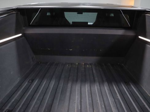 Used 2024 Tesla Cybertruck AWD Crew Cab image 26
