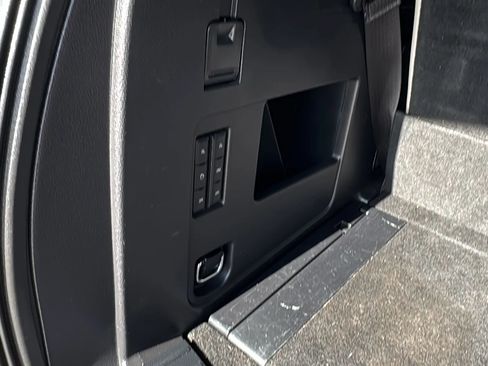 Used 2018 Ford Expedition Platinum AWD/4WD image 52