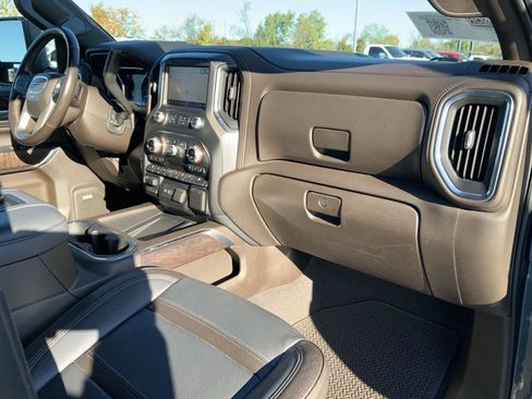 Used 2020 GMC Sierra 3500 Denali w/ Denali Ultimate Package image 81