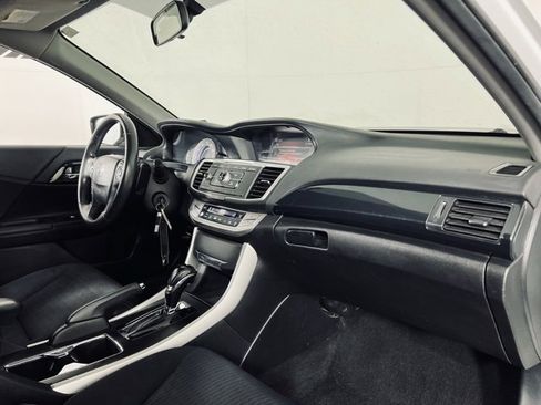 Used 2015 Honda Accord Sport image 15