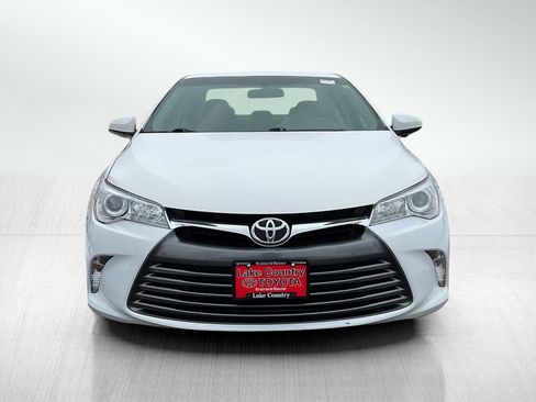 Used 2017 Toyota Camry LE image 8