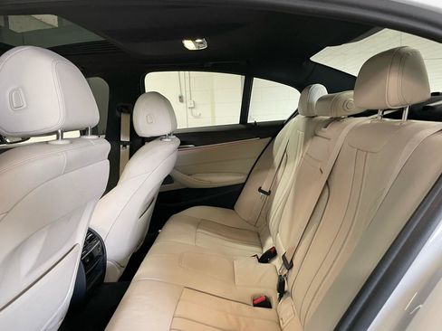 Used 2017 BMW 530i xDrive AWD/4WD image 16