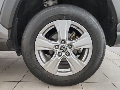 Used 2022 Toyota RAV4 XLE image 36