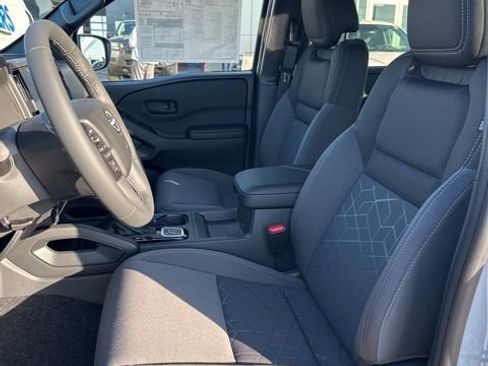 New 2026 Nissan Frontier SV w/ SV Convenience Package image 9