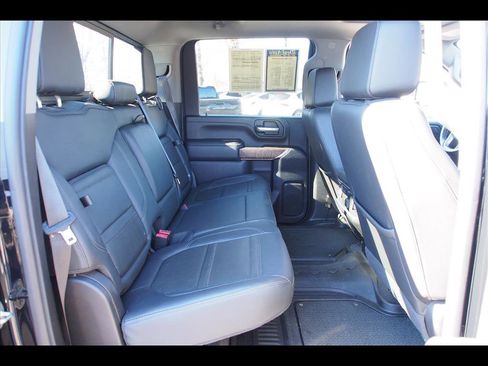 Used 2021 GMC Sierra 2500 Denali w/ Denali Black Diamond Edition image 16