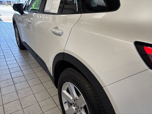 Used 2025 Honda Prologue EX image 18