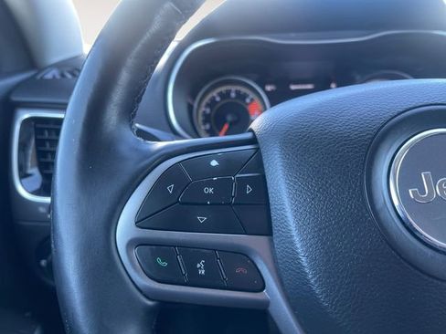 Used 2020 Jeep Cherokee Limited image 22