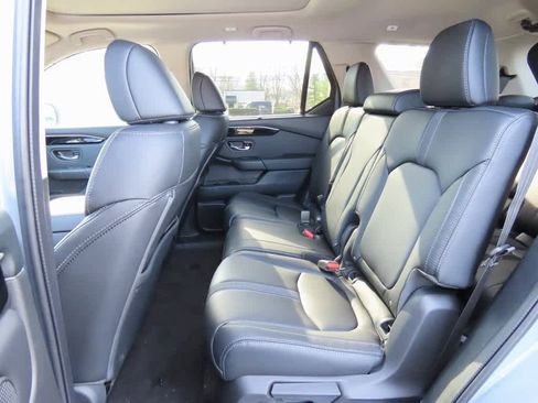 New 2025 Honda Pilot Touring image 14