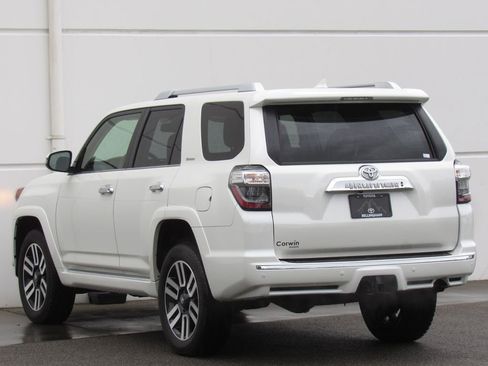 Used 2023 Toyota 4Runner Limited AWD/4WD image 5