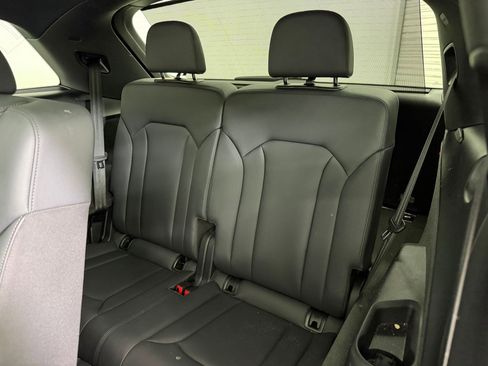 Used 2023 Audi Q7 Premium Plus image 23