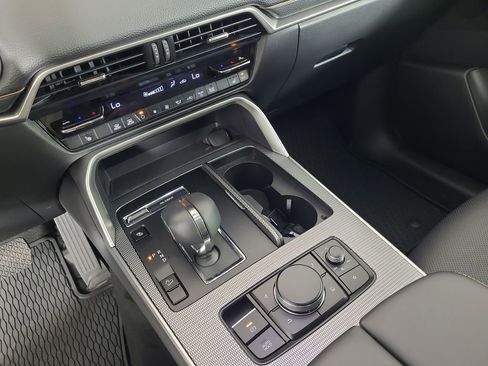 Used 2024 MAZDA CX-90 Plug-In Hybrid w/ Preferred AWD/4WD image 16