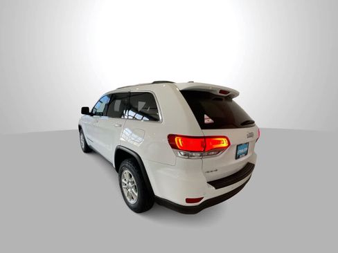 Used 2020 Jeep Grand Cherokee Laredo image 6