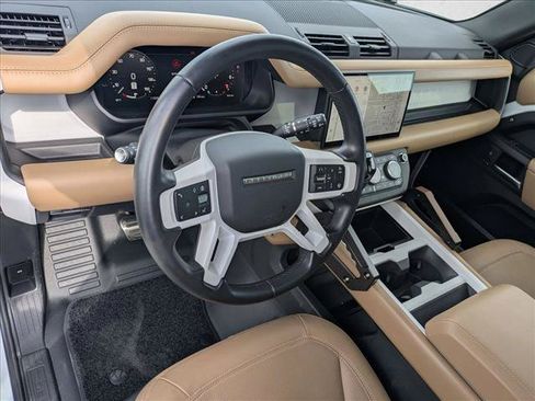 Used 2025 Land Rover Defender 110 S AWD/4WD image 10