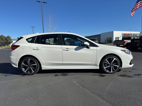 Used 2022 Subaru Impreza 2.0i Sport image 2