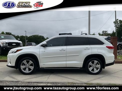 Used 2019 Toyota Highlander Limited Platinum AWD/4WD image 4