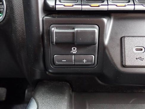 Used 2019 Chevrolet Silverado 1500 High Country w/ Technology Package AWD/4WD image 23