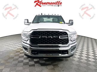 Used 2024 RAM 3500 Big Horn video 2