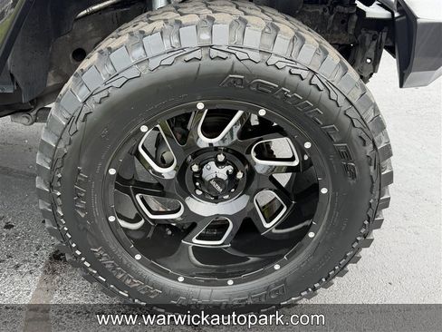 Used 2012 Jeep Wrangler Unlimited Sahara w/ Max Tow Pkg AWD/4WD image 21