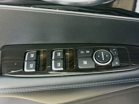 Used 2019 Kia Sorento LX image 20