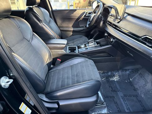 Used 2024 Mitsubishi Outlander SE image 12