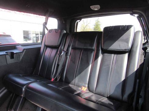 Used 2015 Lincoln Navigator L 4WD image 21