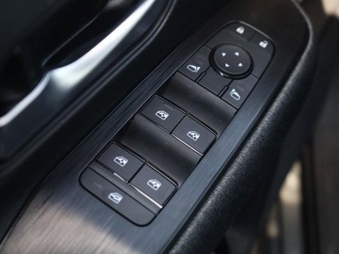 New 2026 Nissan Kicks SV w/ SV Premium Package FWD image 11