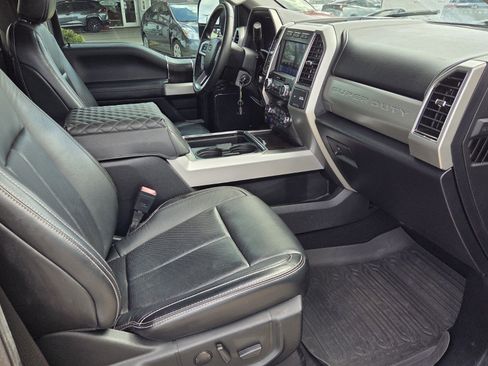 Used 2020 Ford F350 Lariat w/ Lariat Value Package AWD/4WD image 11