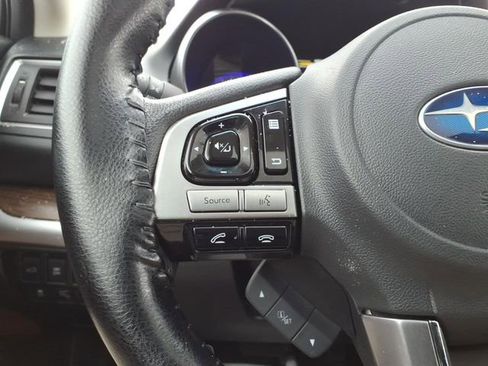 Used 2017 Subaru Outback 2.5i Touring image 15