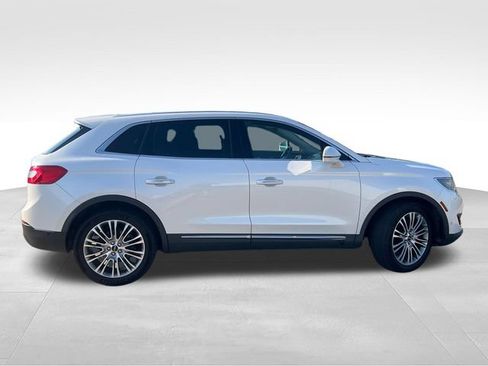 Used 2017 Lincoln MKX Reserve FWD image 12