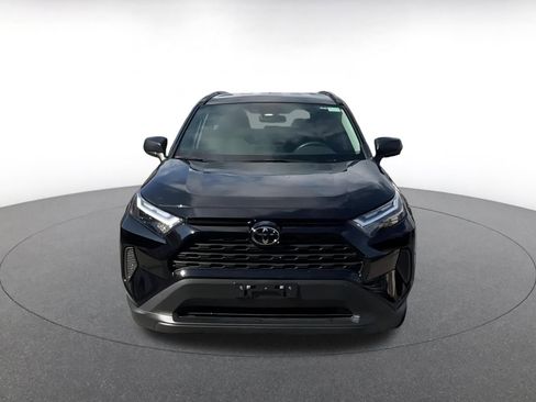 Used 2025 Toyota RAV4 LE image 5