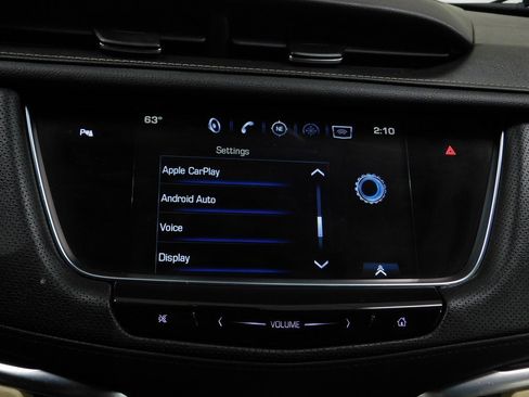 Used 2018 Cadillac XT5 AWD image 68