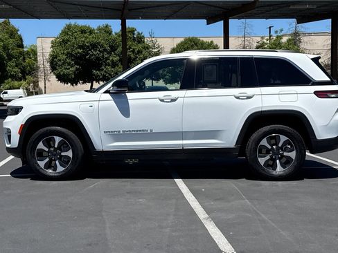 Used 2024 Jeep Grand Cherokee Limited 4xe AWD/4WD image 14