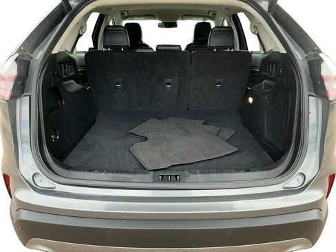 Used 2024 Ford Edge Titanium image 20