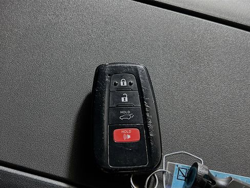 Used 2022 Toyota Highlander Limited image 36