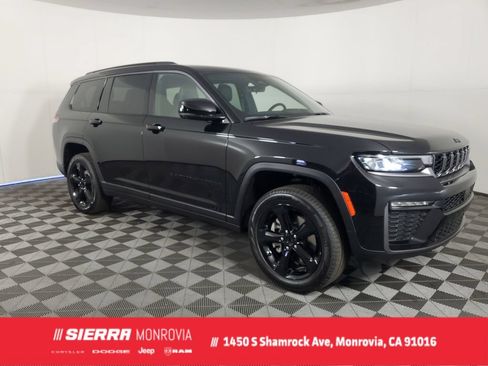 New 2026 Jeep Grand Cherokee L Limited AWD/4WD image 1